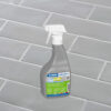 MAPEI UltraCare Grout Cleaner w użyciu – preparat do czyszczenia fug na płytkach ceramicznych